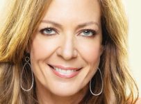 Mom Star Allison Janney Was Hoping for One More Season