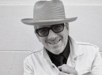 Elvis Costello shares new French-language EP featuring Iggy Pop