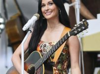 Kacey Musgraves makes new romance Instagram official – Music News