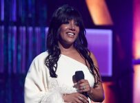 Mickey Guyton at the 2021 ACM Awards | Pictures