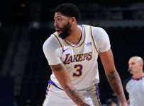 Lakers’ Davis cleared for practice, nearing return