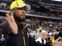 Steelers give Tomlin 3-year contract extension