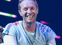 Coldplay welcome live music back to London by opening BRITs – Music News