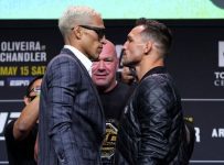 Oliveira, Chandler make weight for UFC title fight