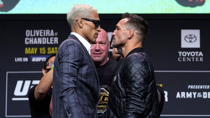 Oliveira, Chandler make weight for UFC title fight ...