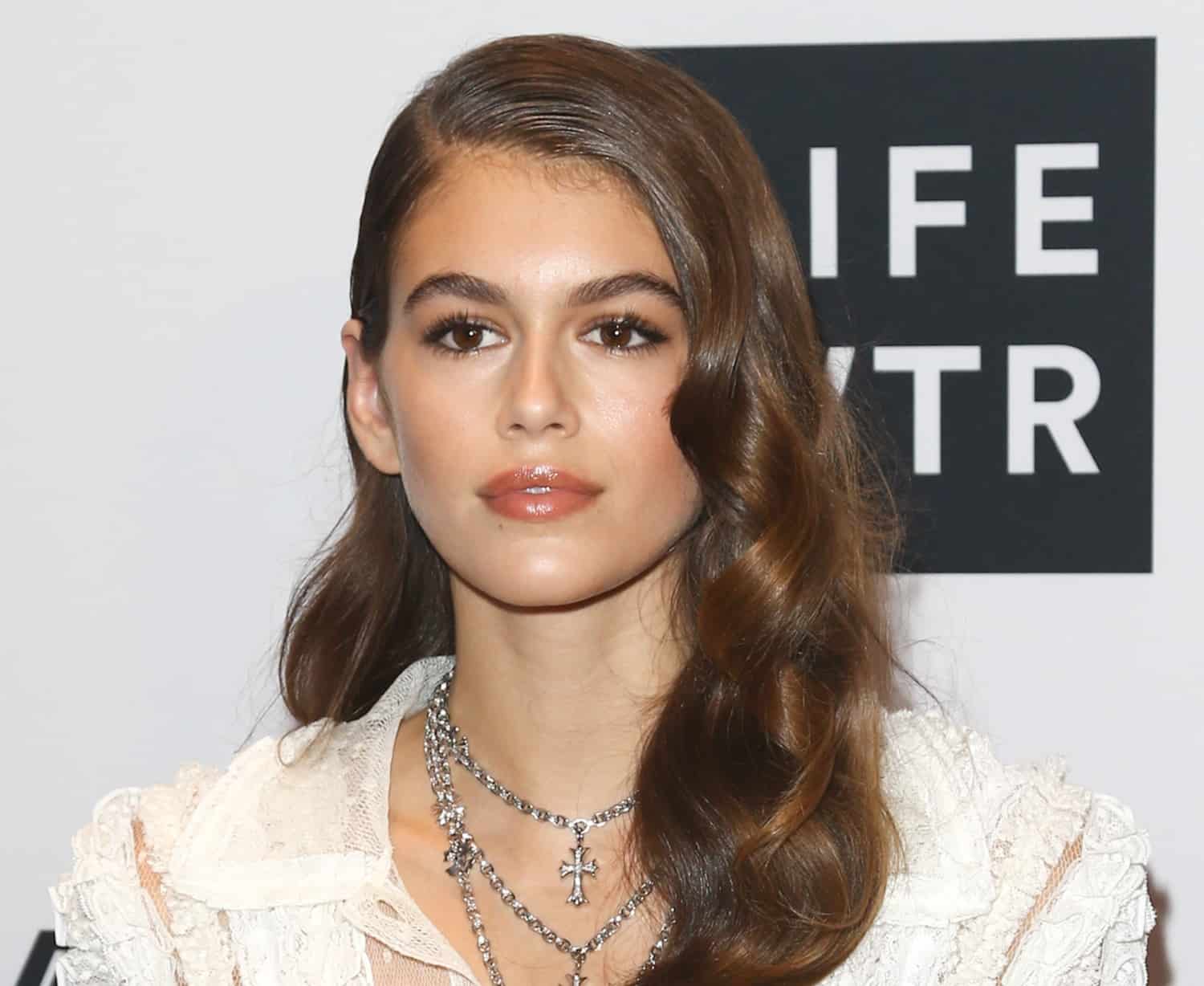 Kaia Gerber Reveals Beauty And Skincare Secrets ! – CelebrityFanfare.com