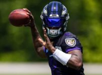 Sources: Ravens’ Jackson out with COVID issue