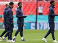 Police arrest 4 for racist abuse of England players