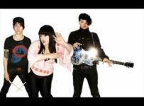 The Gossip – Standing in the Way of Control