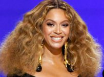 Beyonce Writes A Letter To Fans After She Celebrates Her 40th Anniversary