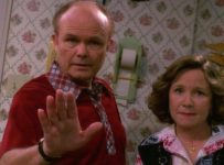That ’70s Show Star Laura Prepon Can’t Wait to See Red & Kitty Reunite on Netflix Spinoff