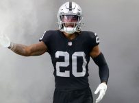 Raiders cut CB Arnette after video with threats