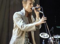 Simon Le Bon and Ricky Gervais to feature at birthday celebration for late David Bowie – Music News
