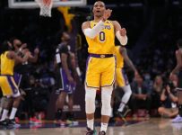 Russ 2-for-14 as Lakers drop another to Kings