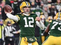 Rodgers says ‘bum’ writer shouldn’t vote for MVP