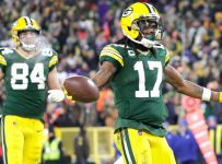 Room to spare: Packers wrap up No. 1 seed early