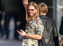 Foo Fighters’ Taylor Hawkins refused to learn lines for Studio 666 – Music News