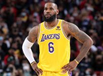 LeBron: Lakers in ‘a fog’ leading up to deadline