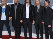Foo Fighters confirm tour cancellation following the death of Taylor Hawkins – Music News