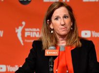 Engelbert: WNBA unable to finance charter flights