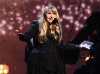 Stevie Nicks condemns Putin for actions in Ukraine