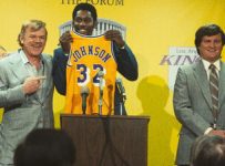 HBO’s Winning Time: The Rise of the Lakers Dynasty Can’t Find On-Court Chemistry | TV/Streaming