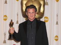 Sean Penn to “smelt” his Oscars if Ukraine president not invited to awards