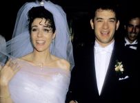 Rita Wilson Posts Throwback Wedding Photo to Celebrate 34th Anniversary with Tom Hanks