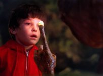 ‘E.T.’ child star Henry Thomas reveals why he left Hollywood for an Oregon farm
