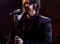 Harry Styles claims career-best debut with second solo Number 1 single – Music News
