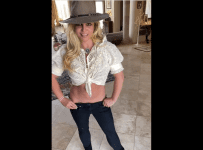 Britney Spears complained that because of pregnancy, she constantly wants to eat