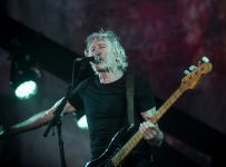 Watch Roger Waters join Lucius on-stage to perform Pink Floyd’s ‘Mother’