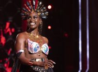 Issa Rae Pays Tribute to Aaliyah With “Legendary” Costume