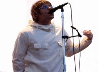 Liam Gallagher makes triumphant return to Knebworth after 26 years away – Music News