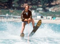 Henry Winkler Stands by Fonzie Jumping the Shark on Happy Days